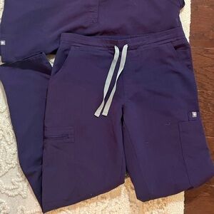 Women’s Figs Purple Shadow Yola PETITE Scrub Pants